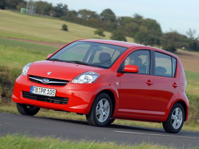 Subaru Justy foto 13