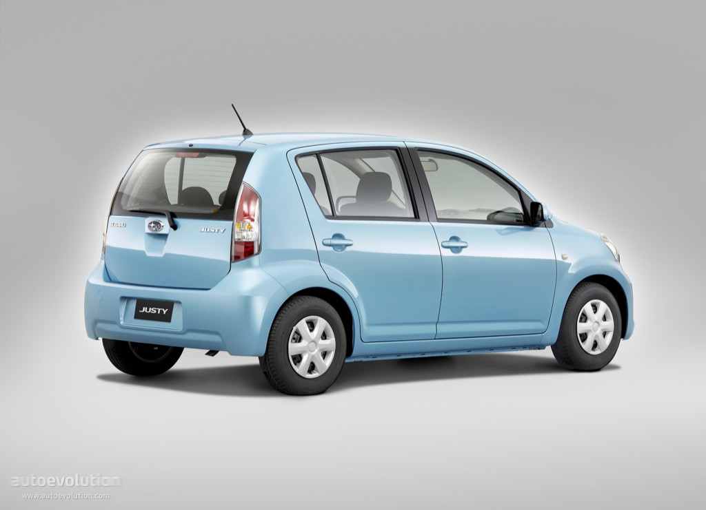 Subaru Justy photo 4