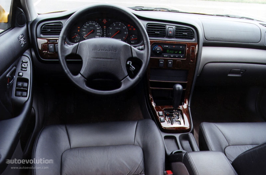 Subaru Legacy Wagon photo 16