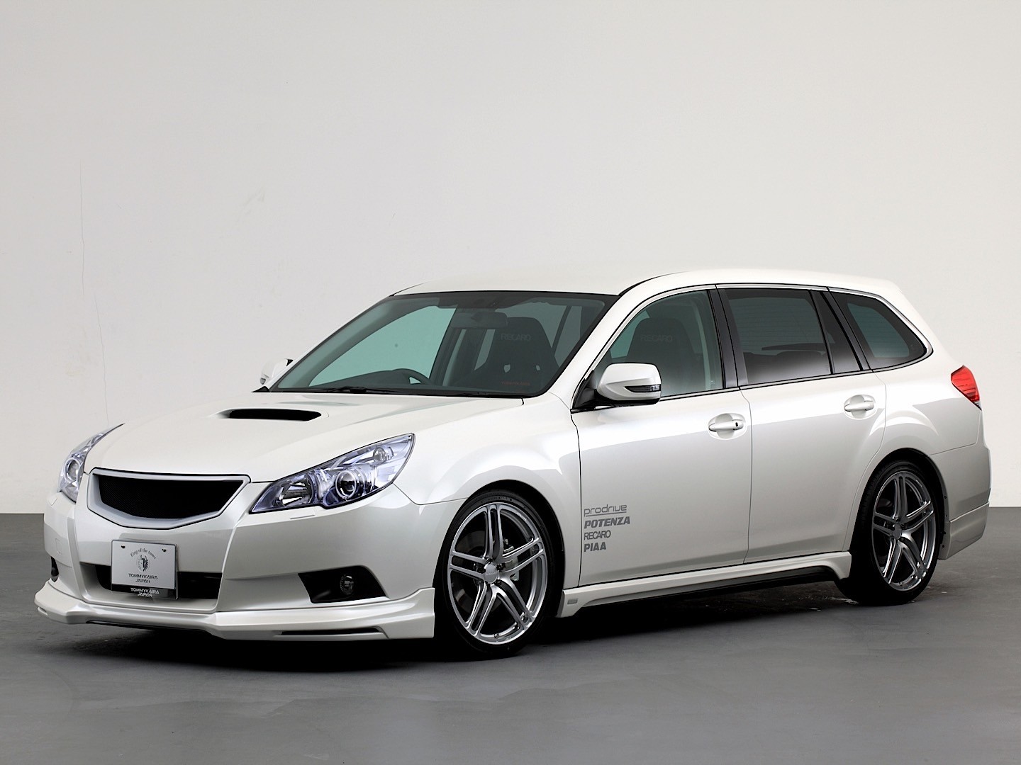 Subaru Legacy Wagon photo 11