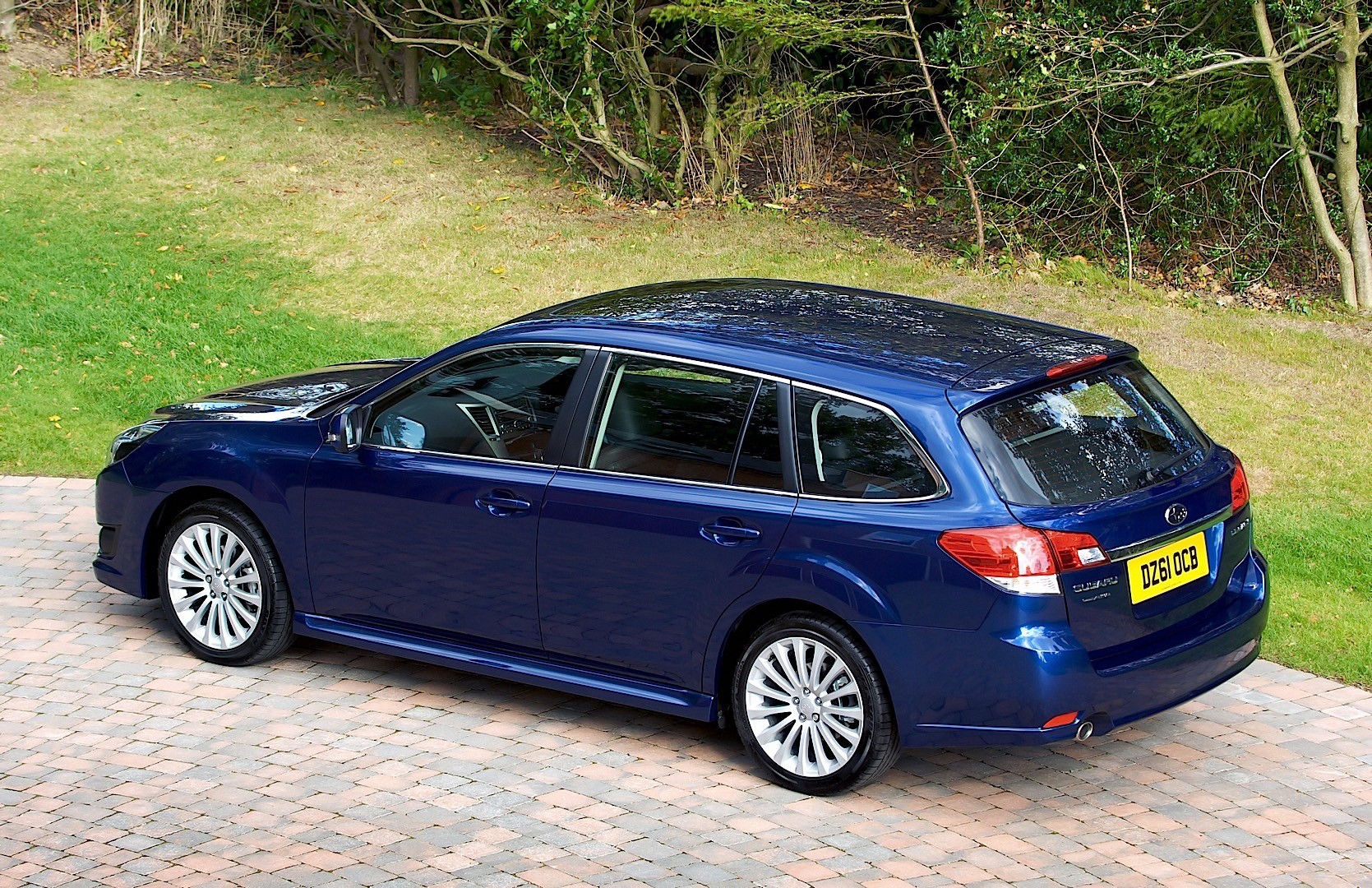 Subaru Legacy Wagon photo 14
