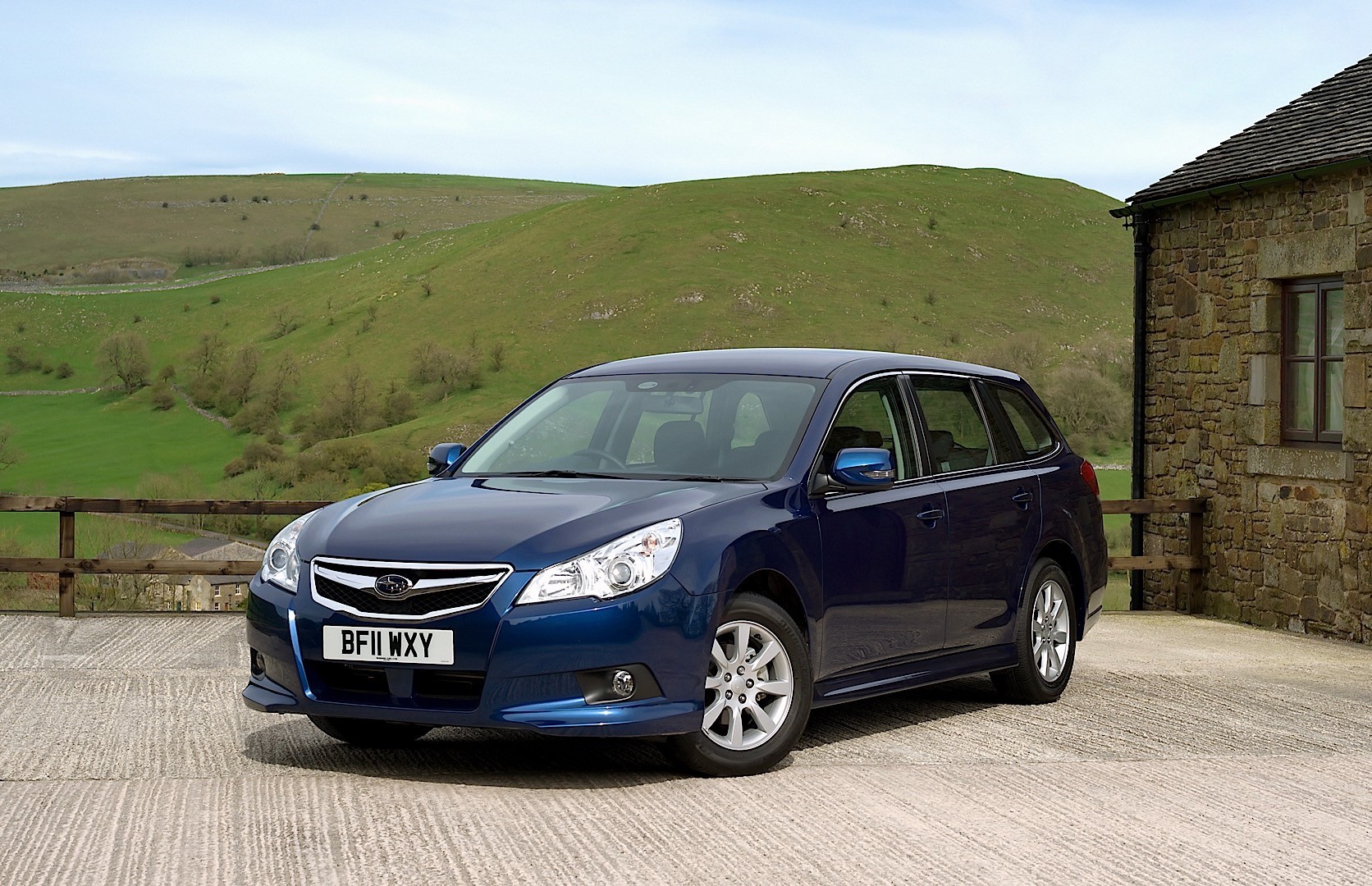 Subaru Legacy Wagon photo 30