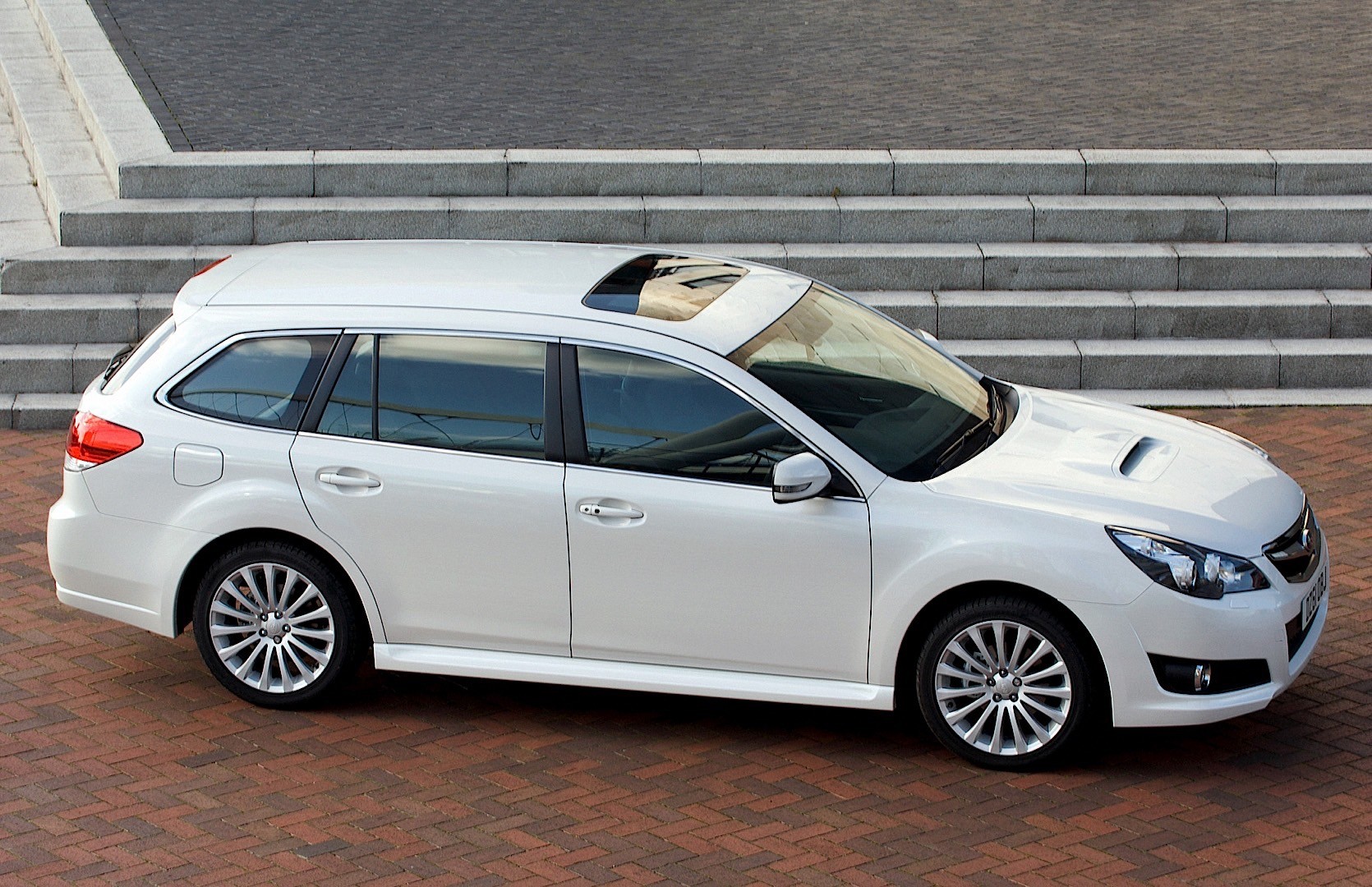 Subaru Legacy Wagon photo 35