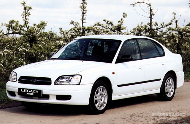 Subaru Legacy foto 1