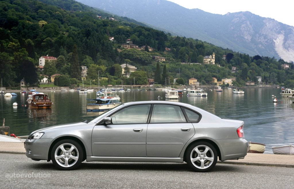 Subaru Legacy photo 3