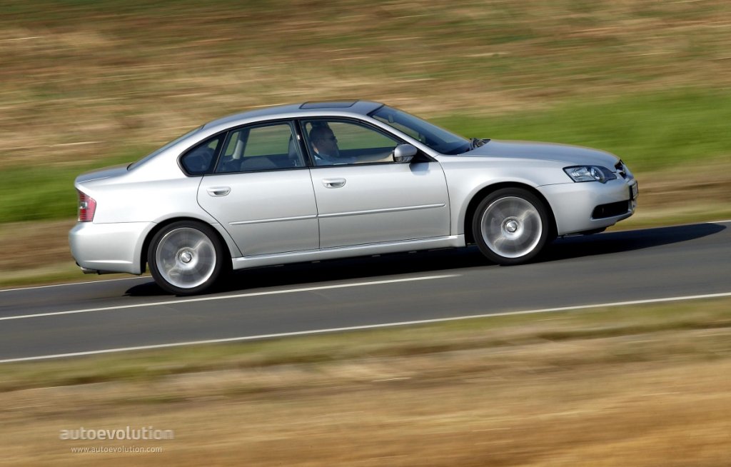 Subaru Legacy photo 4