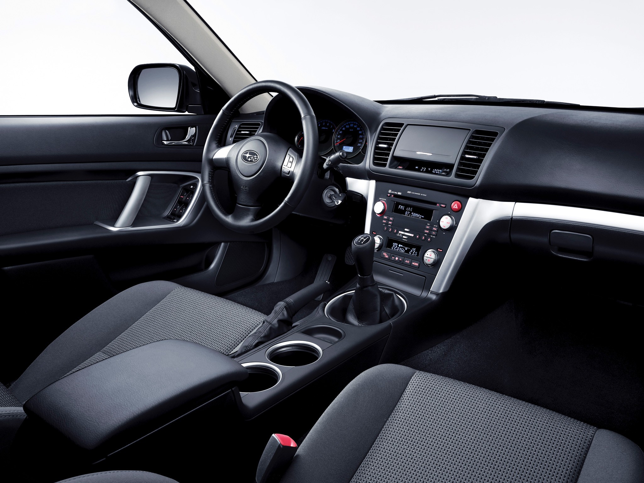 Subaru Legacy photo 57