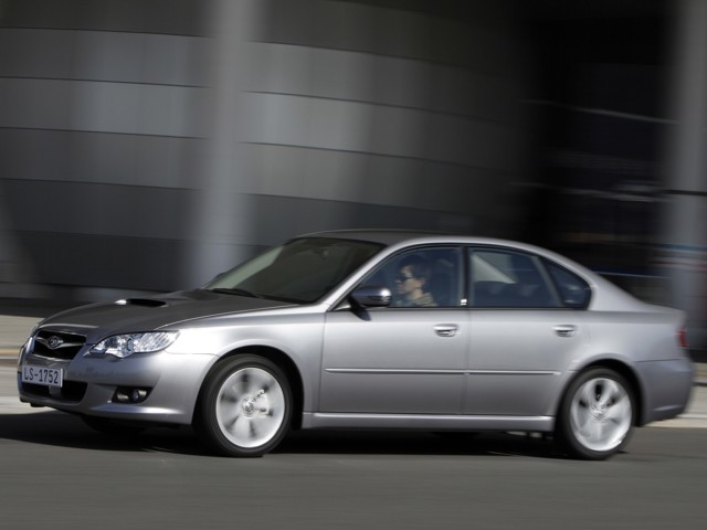 Subaru Legacy Foto 10