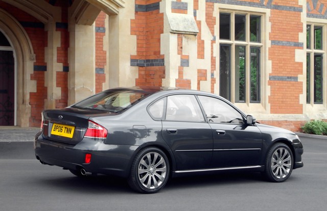 Subaru Legacy Foto 12