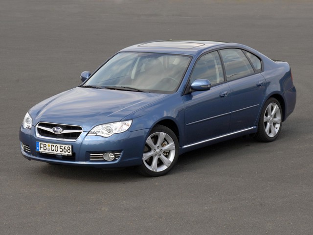 Subaru Legacy Foto 24
