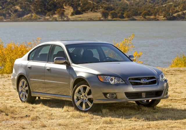Subaru Legacy Foto 1