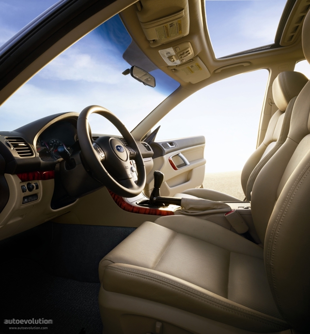 Subaru Legacy Foto 48