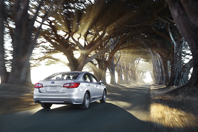 Subaru Legacy Foto 2