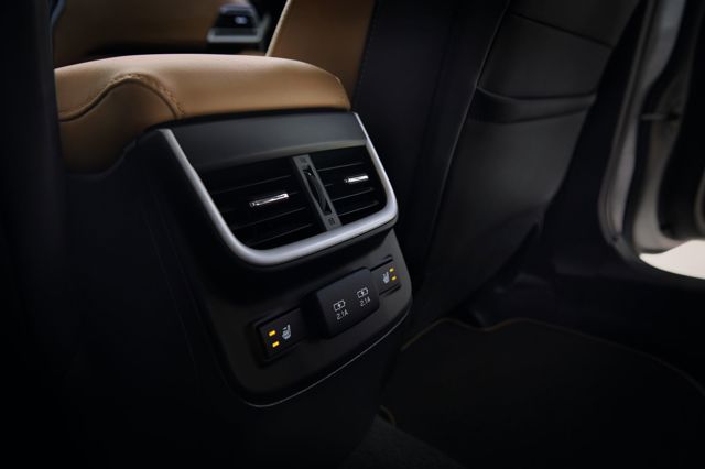 Subaru Legacy photo 5