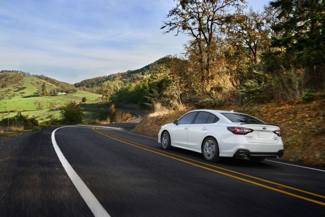 Subaru Legacy Foto 2
