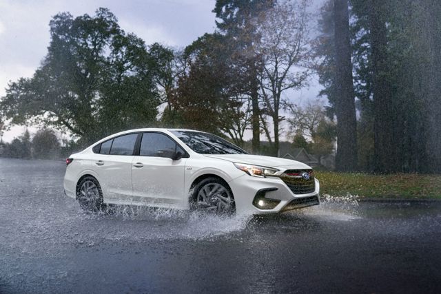 Subaru Legacy Foto 3