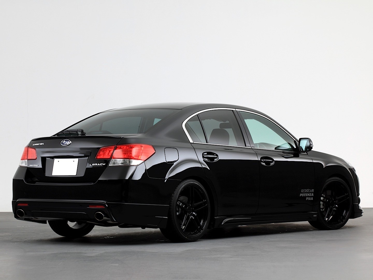 Subaru Legacy photo 17