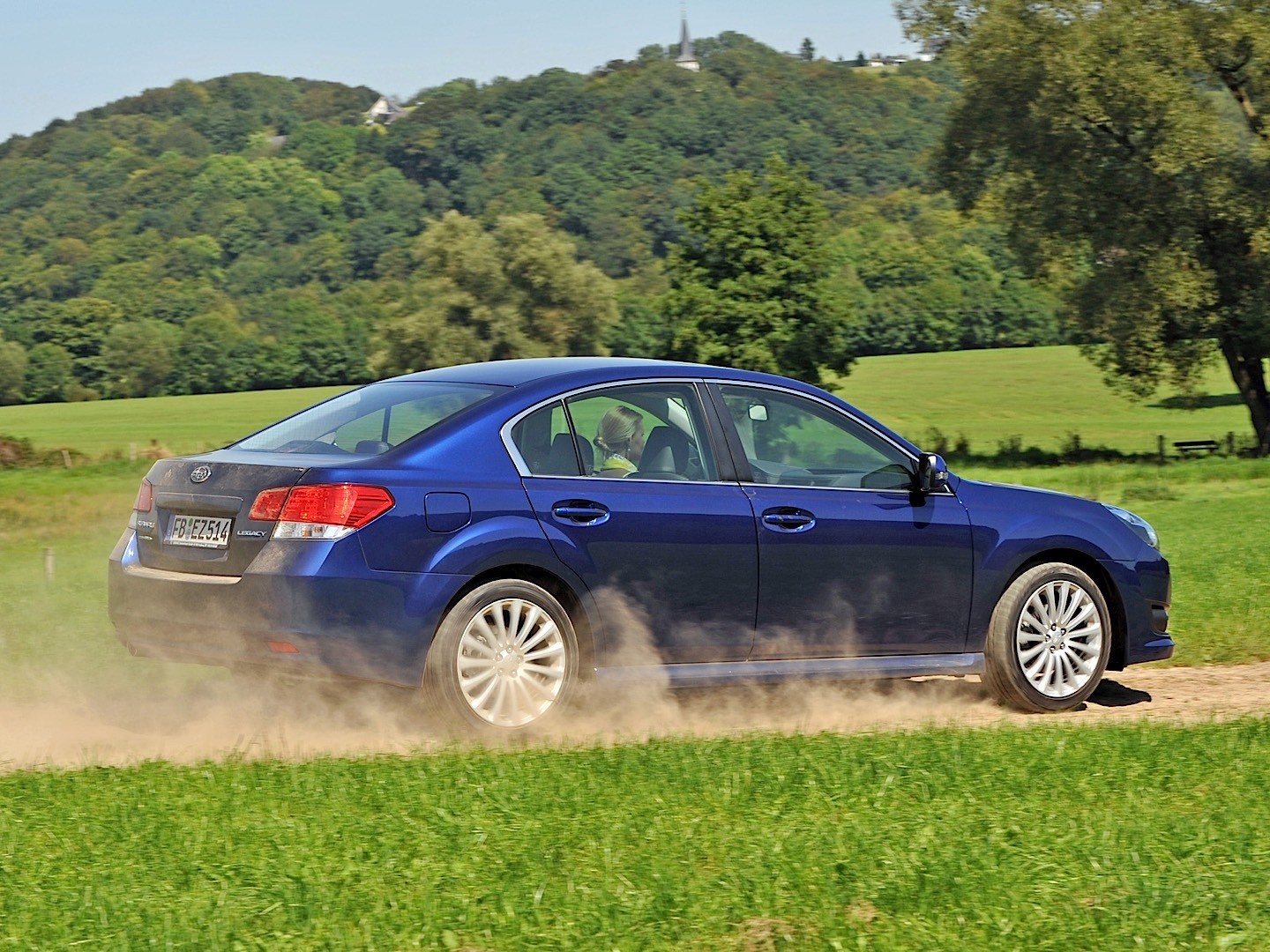 Subaru Legacy photo 18