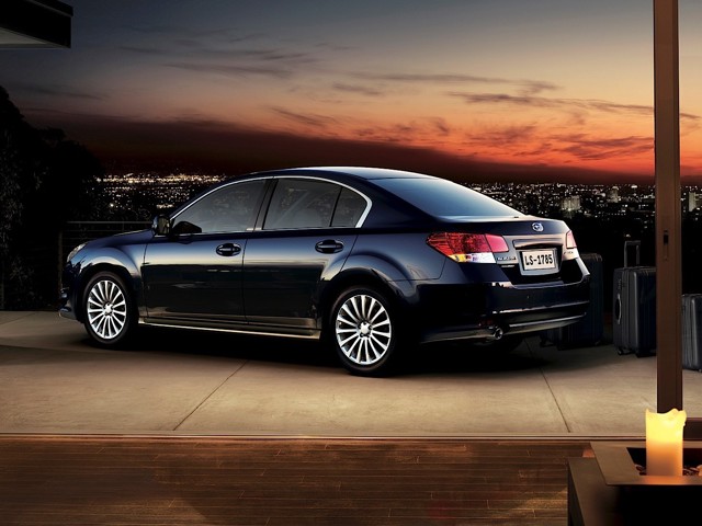 Subaru Legacy foto 24
