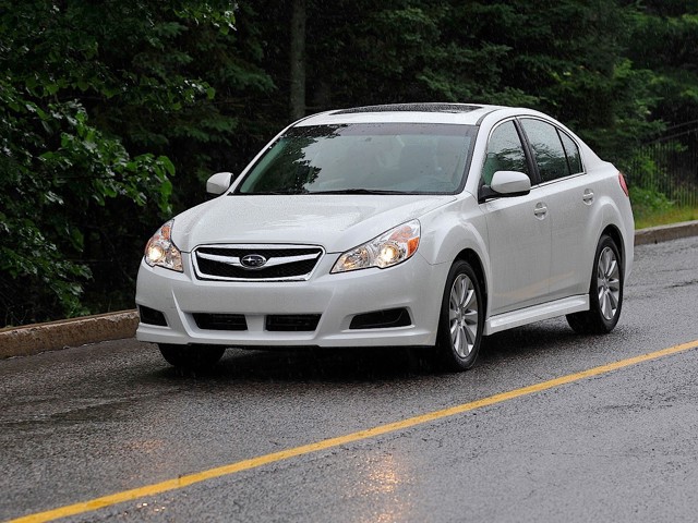 Subaru Legacy foto 26