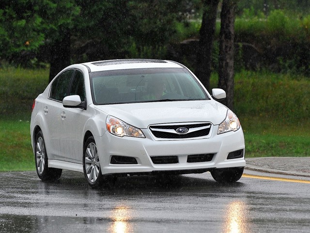 Subaru Legacy foto 36