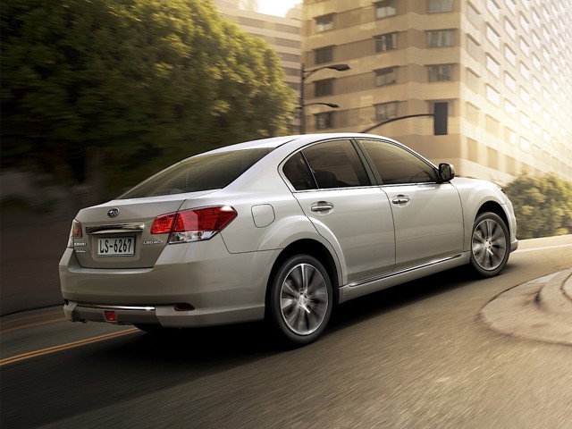 Subaru Legacy foto 54
