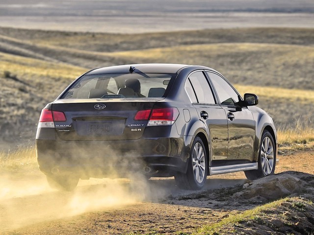 Subaru Legacy foto 58