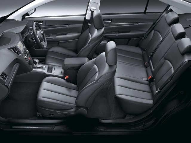Subaru Liberty foto 31