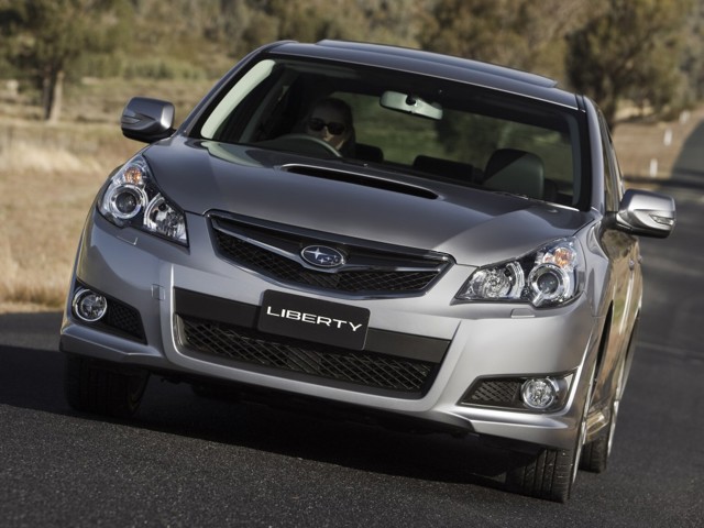 Subaru Liberty foto 14