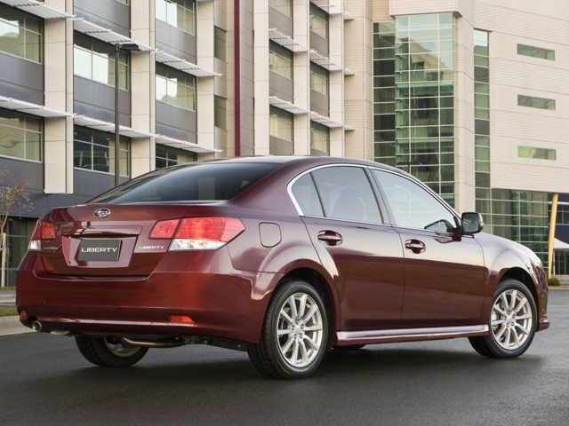 Subaru Liberty foto 18