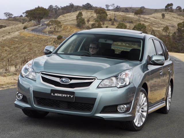 Subaru Liberty foto 19
