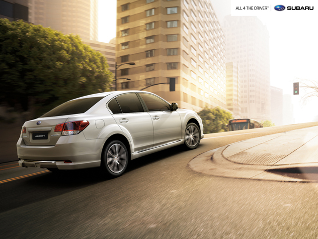 Subaru Liberty foto 4
