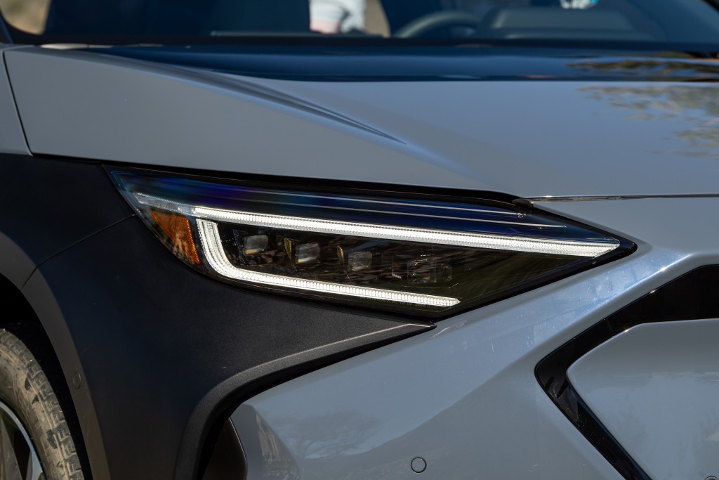 Subaru Solterra photo 17