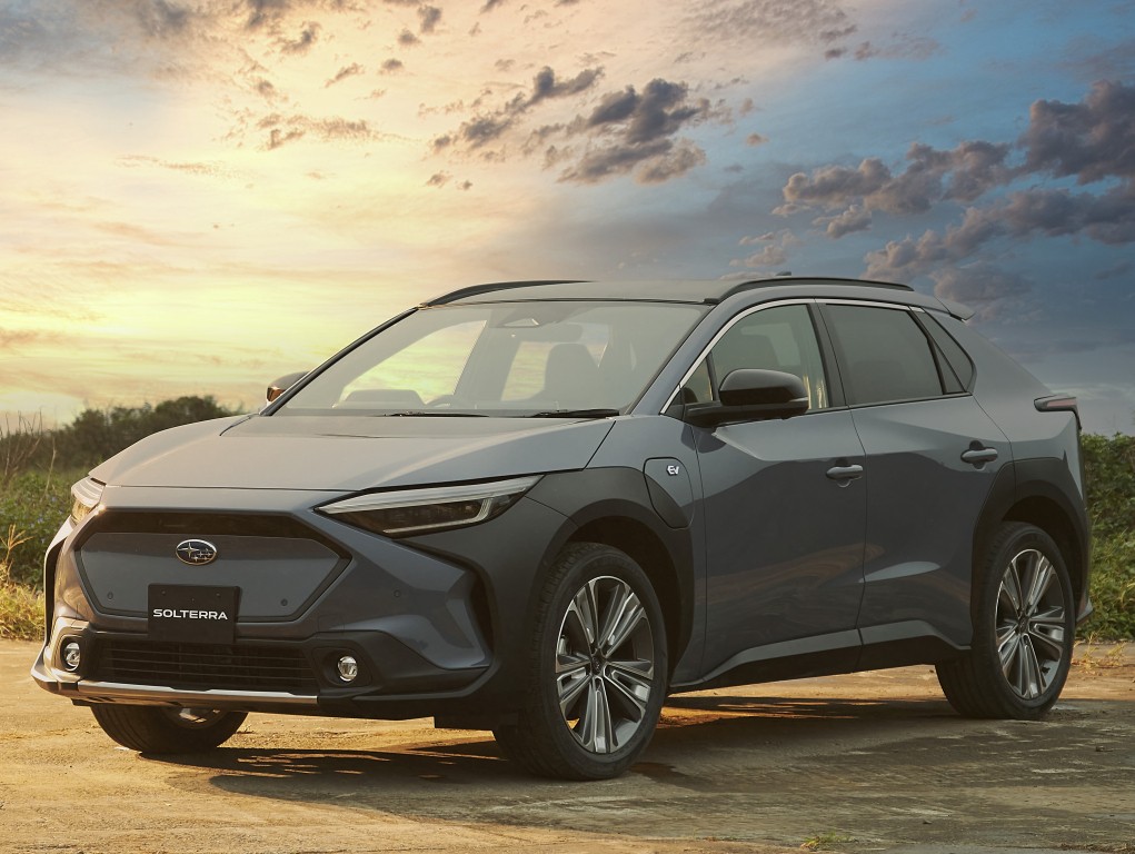 Subaru Solterra photo 5