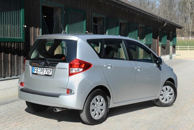 Subaru Trezia photo 19