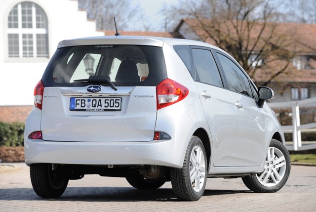 Subaru Trezia photo 22