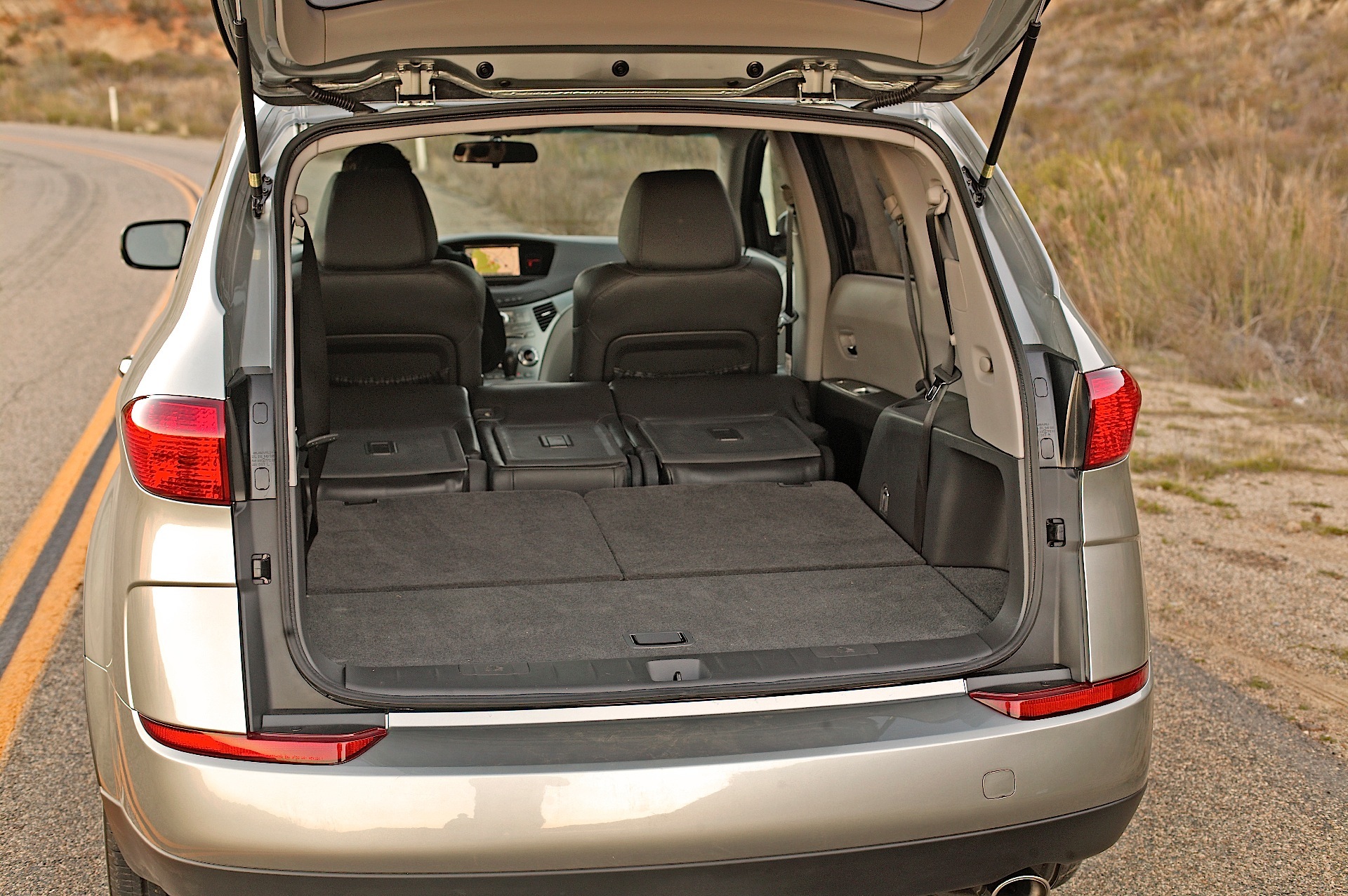 Subaru Tribeca photo 14