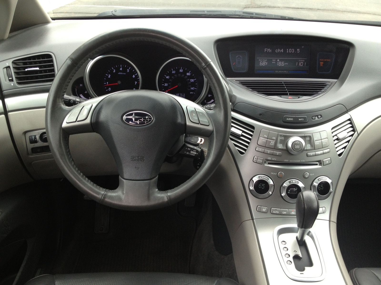 Subaru Tribeca photo 18