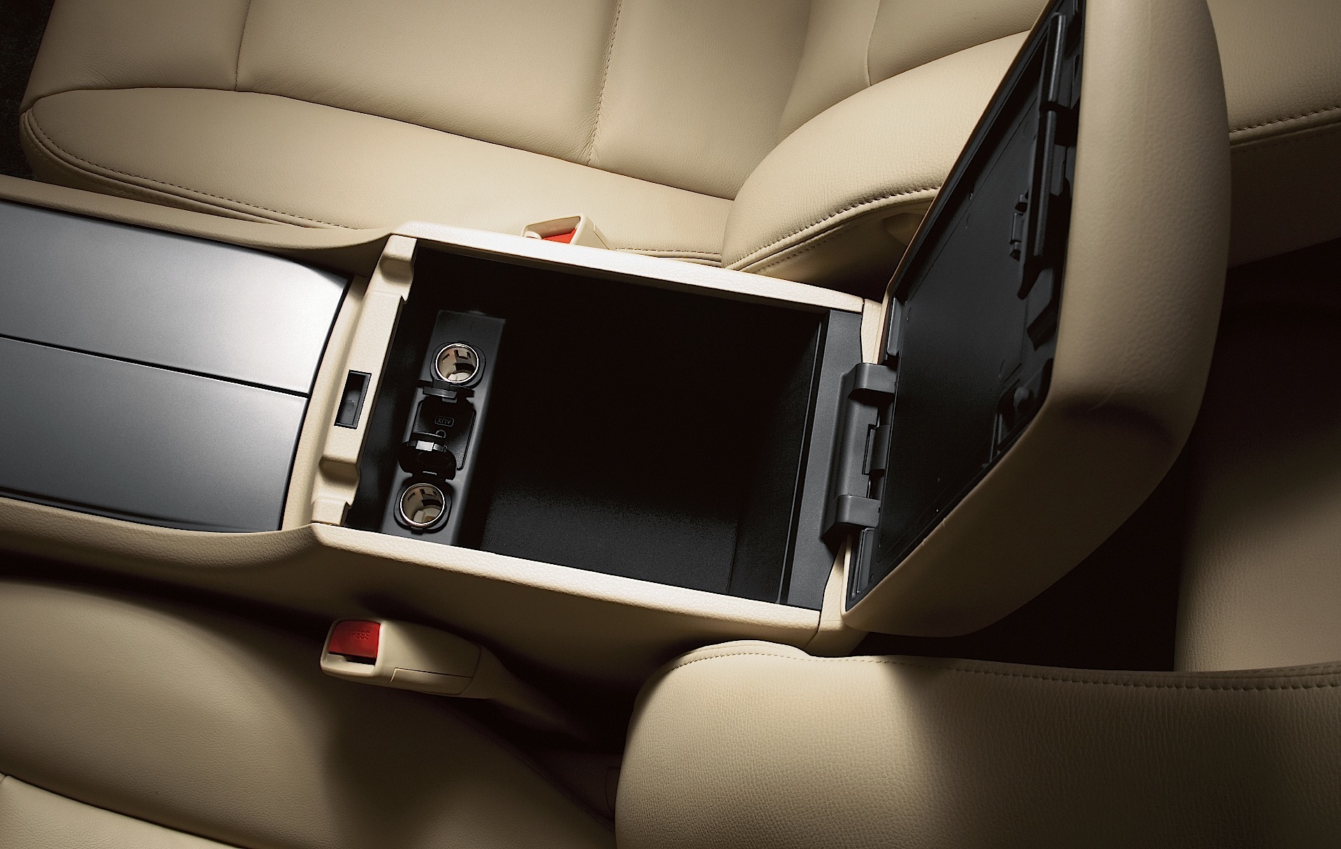 Subaru Tribeca photo 30