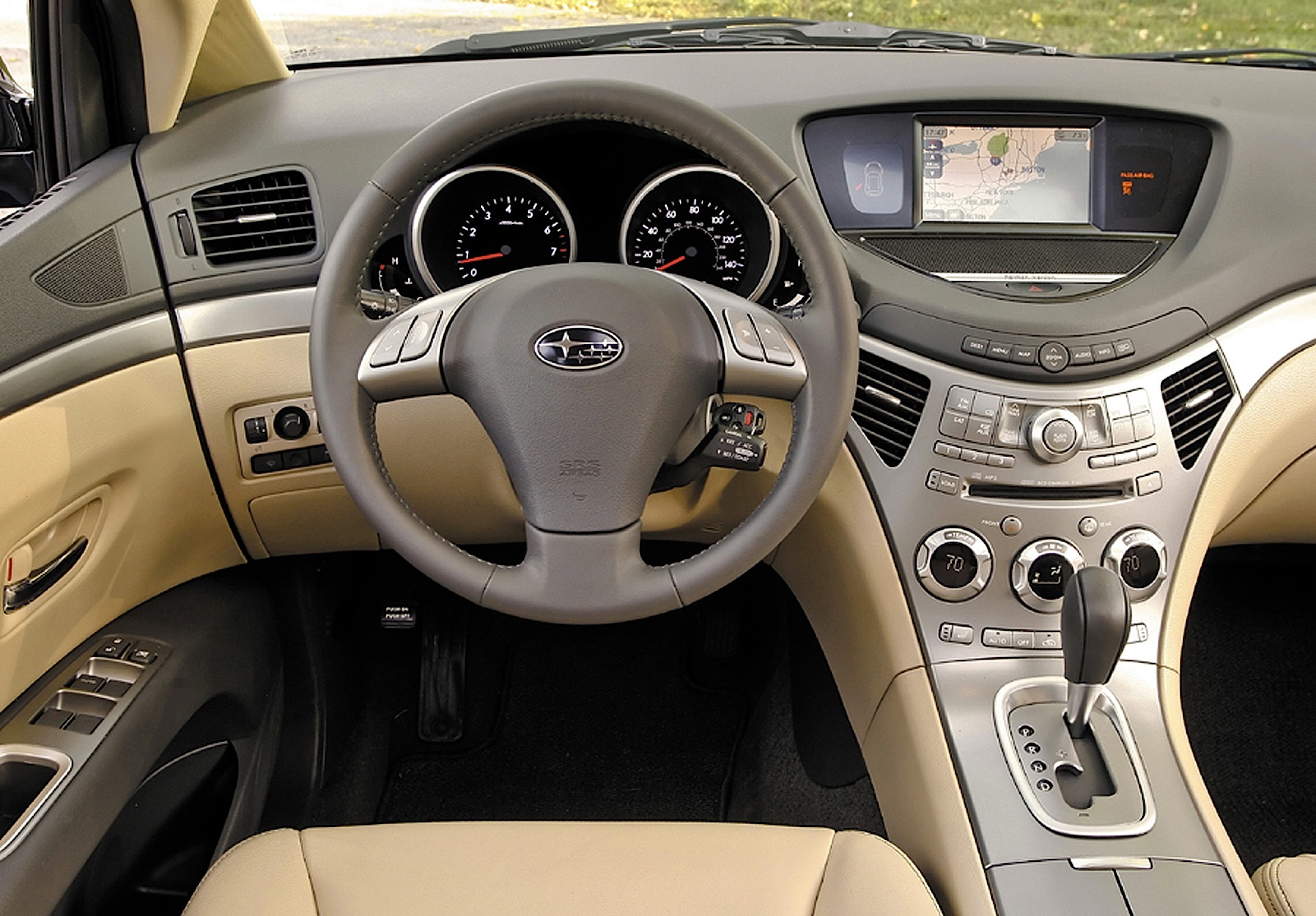 Subaru Tribeca photo 37
