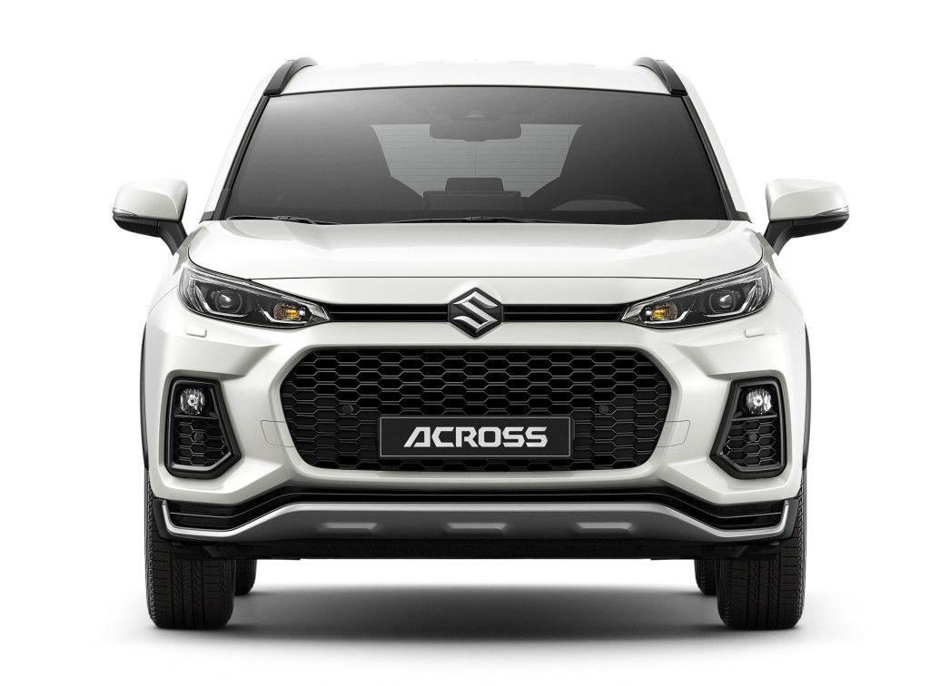 Suzuki Across photo 17