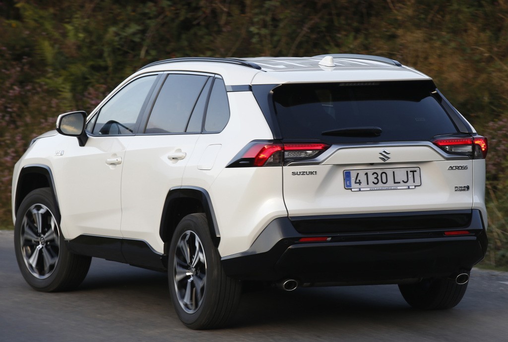 Suzuki Across photo 21