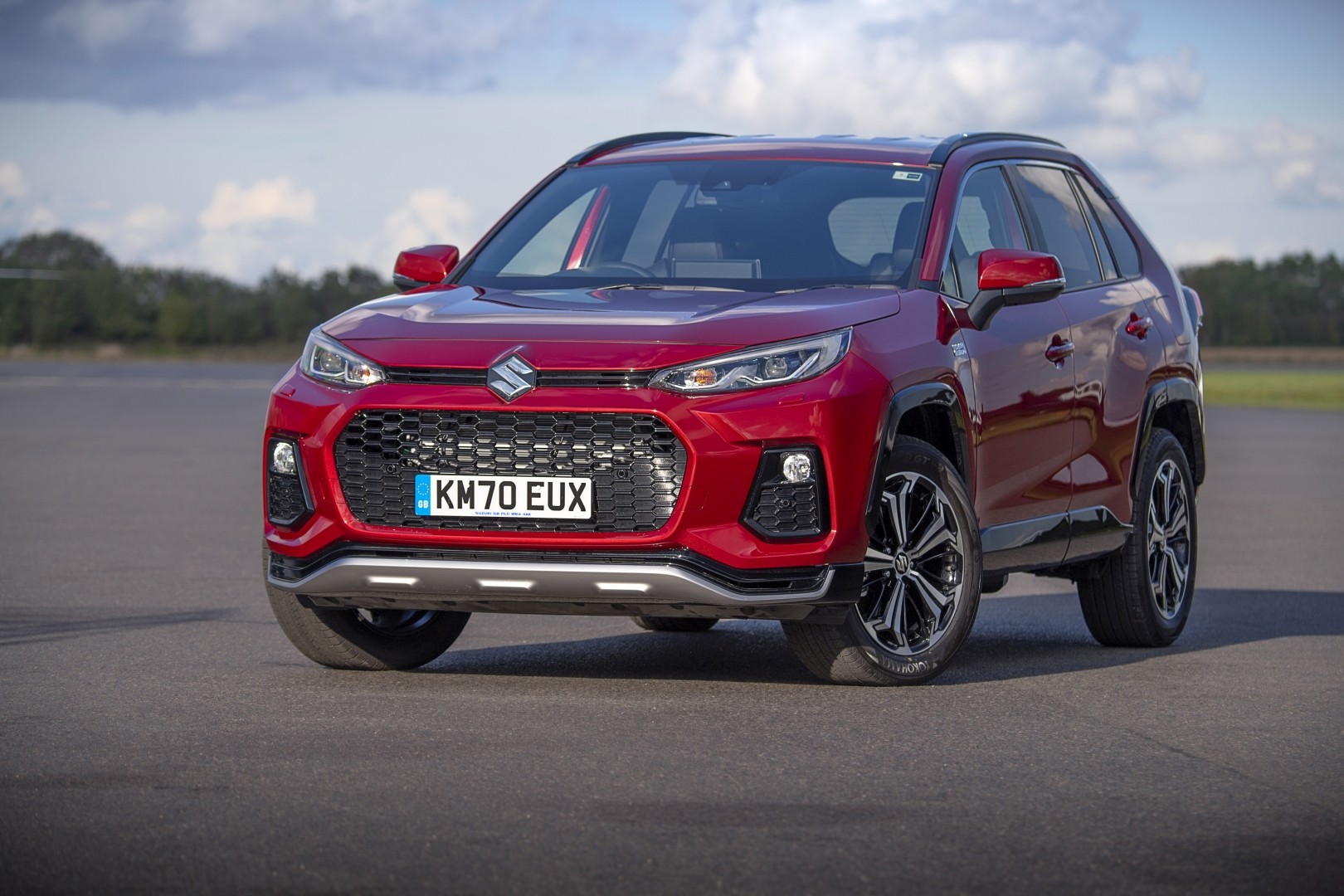 Suzuki Across photo 3