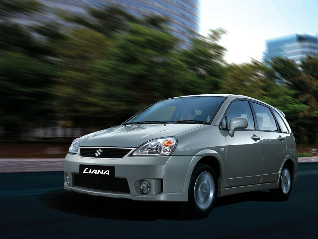 Suzuki Aerio / Liana Hatchback photo 29