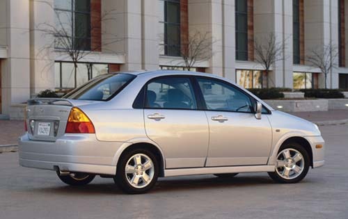 Suzuki Aerio / Liana Sedan photo 3