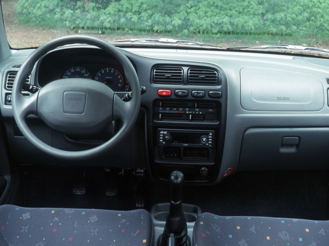 Suzuki Alto Foto 16