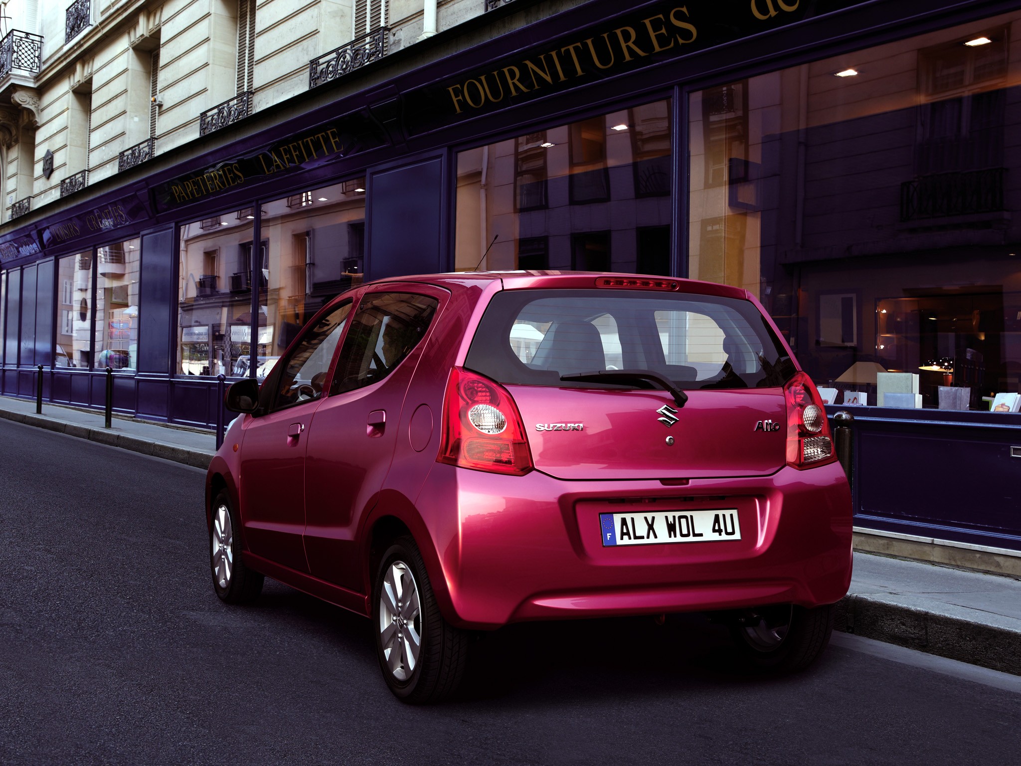 Suzuki Alto photo 29