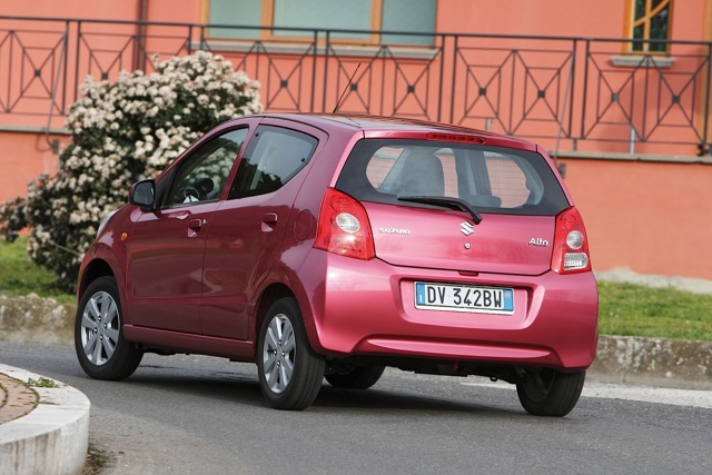 Suzuki Alto foto 10
