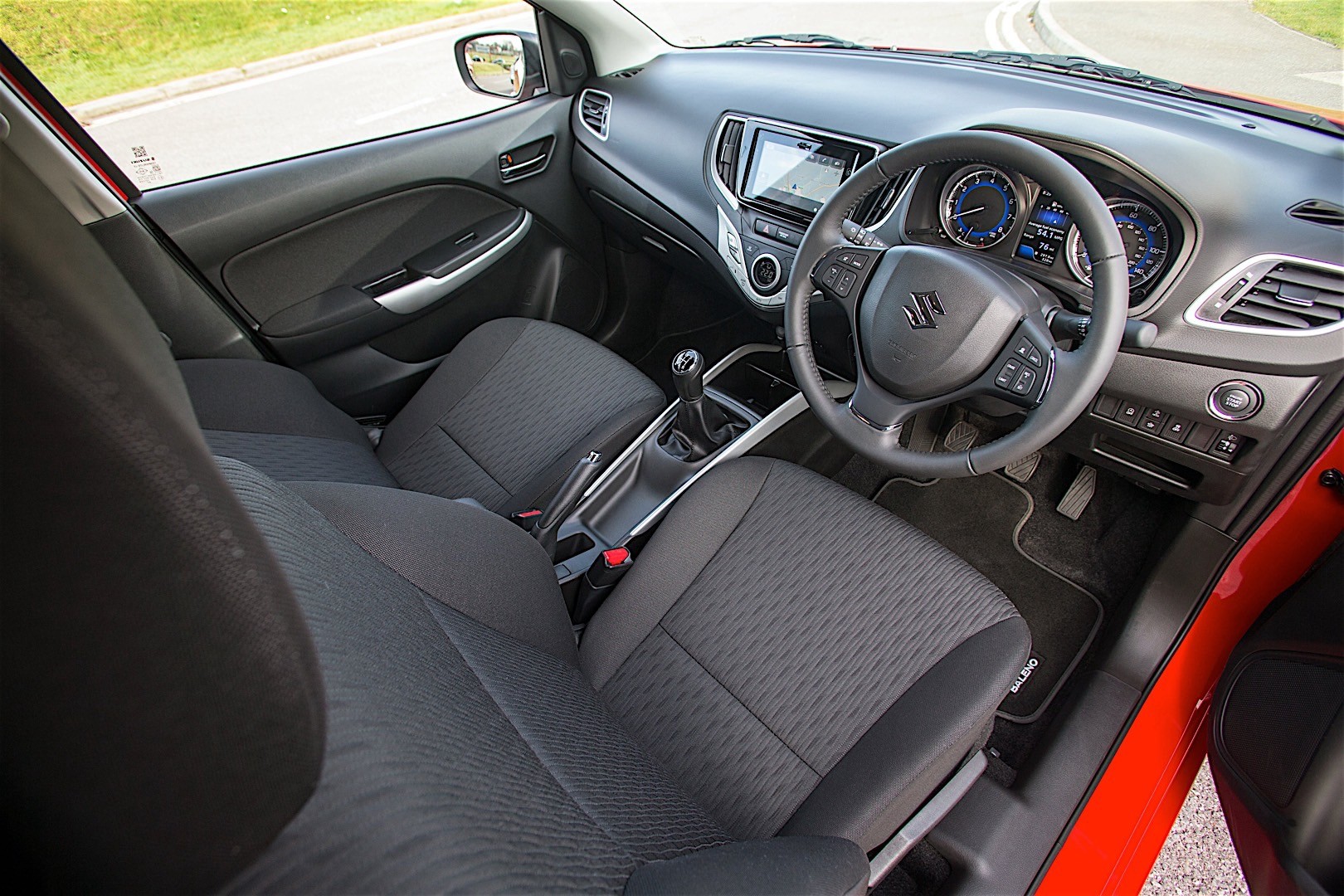 Suzuki Baleno photo 81