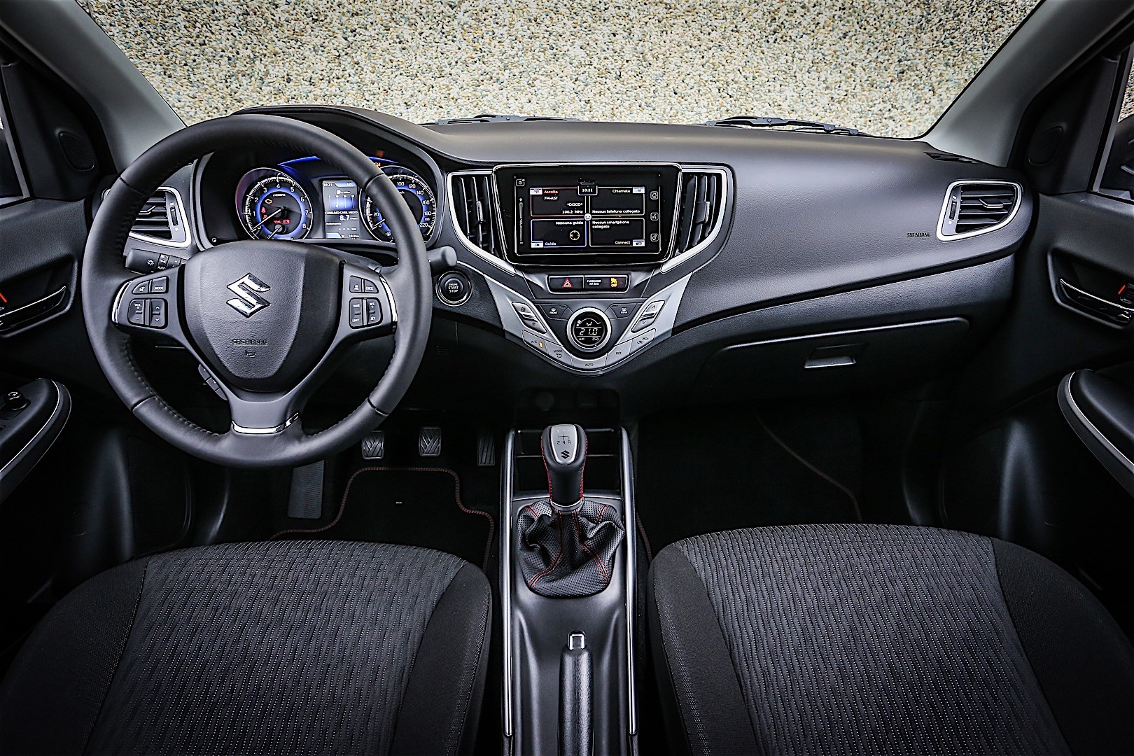 Suzuki Baleno photo 87